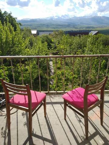 Фото номера Дом с 2 спальнями Дома для отпуска AraLer Vacation House г. Yernjatapʼ 14